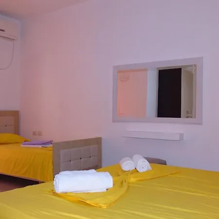 Hotel Arsenal Ksamil
